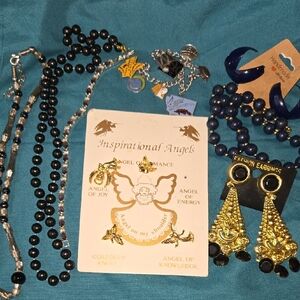 Lot Of Vintage Costume Jewlery.